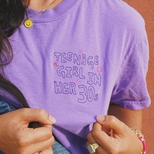 Read Receipts Teenage Girl 30s TShirt Embroidered XL